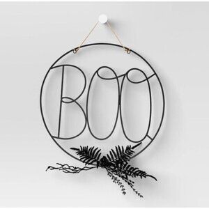 Target Hyde & EEK! Boutique™ 14"  x 15" Wire Halloween Hoop Wreath BOO Indoor
